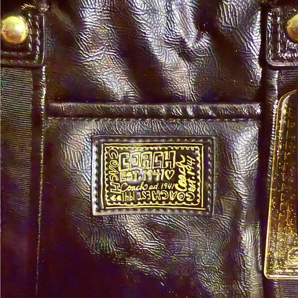 Coach Jet Black Liquid Patent Poppy Spotlight Shoulder Bag - Picture 4 of 13